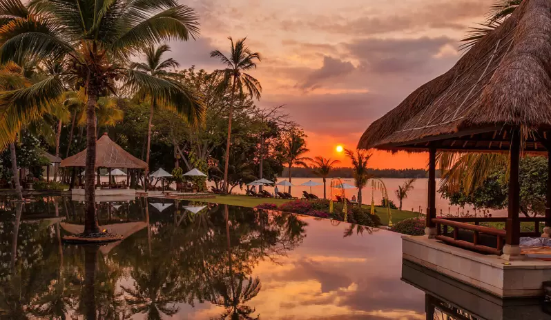 The Oberoi Beach Resort, Lombok-pool-evening