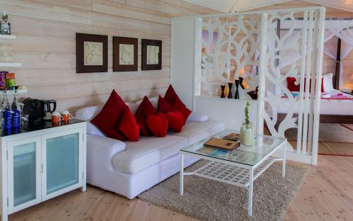 Kuredu Island Resort & Spa-Sangu Water Villa Honeymoon Suite 1_6195