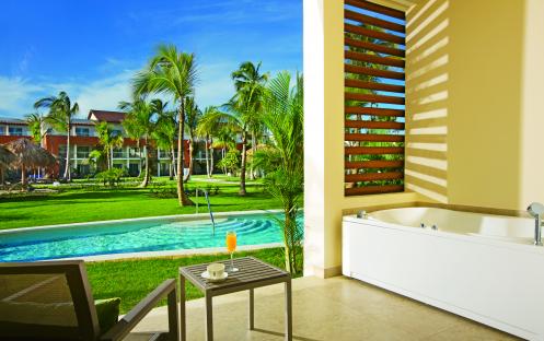 Breathless Punta Cana Resort & Spa-Xhale Club Jr Suite Swim Up_7896