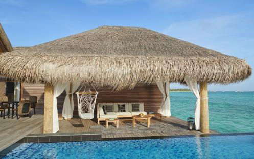 Fairmont Maldives Sirru Fen Fushi-TWO BEDROOM WATER SUNSET VILLA POOL AND DECK 2_15643