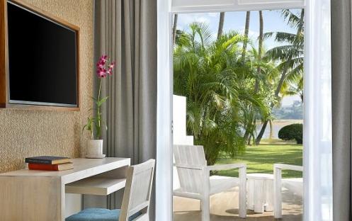 avani_kalutara_resort_guest_room_avani_ocean_view_deluxe_terrace_590x354