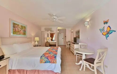 Butterfly Beach Hotel Barbados - Superior Studio Pool View (5)