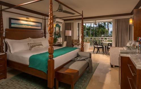 Sandals Barbados-Crystal Lagoon Club Level Luxury Honeymoon Suite with Balcony Tranquility Soaking 1_13625