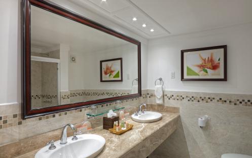 Tamarind by Elegant Hotels-One Bedroom Suite Ocean Front bathroom_1936