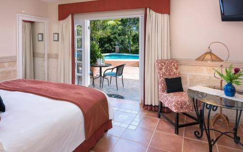 Little Arches Hotel Poolside Deluxe with Partial Ocean View 1