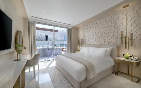 FIVE Palm Jumeirah Dubai-Four Bedroom Duplex Penthouse Suite guestroom 02_18703