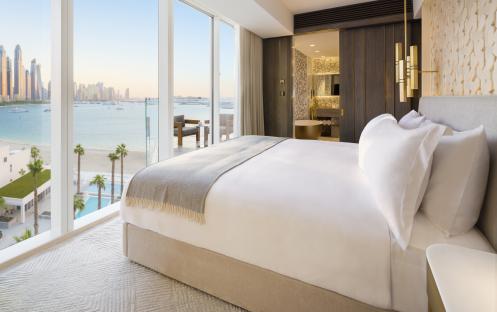 FIVE Palm Jumeirah Dubai-Junior Suite Sea View Bedroom_12600