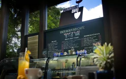 UNDERGROUND CAFE
