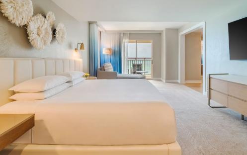 Hyatt-Regency-Aruba-Resort-Spa-and-Casino-P569-Ocean-Front-Luxury-Suite-Master-Bedroom.16x9