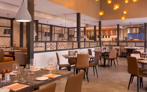 Valencia Restaurant 1_6180