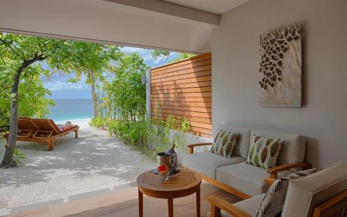 Lily Beach Resort & Spa-Beach Suite Lounge Area_17714