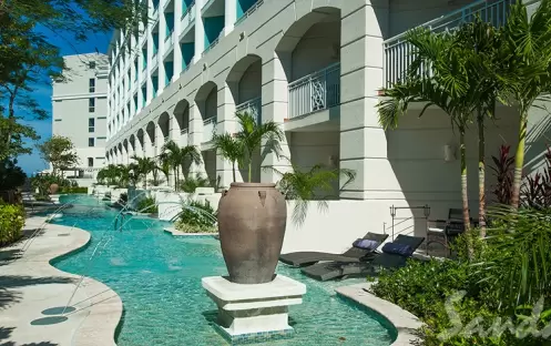 Windsor Honeymoon Hideaway Crystal Lagoon Zen Butler Suite - ZSS (2)