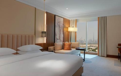 Grand-Hyatt-Dubai-P573-King-Bed-Skyline-View.16x9