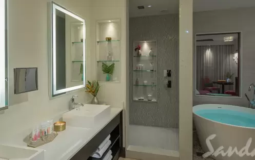 Beachfront Crystal Lagoon Swim-up Butler Room with Patio Tranquility Soaking Tub – SBT (3) Beachfront Crystal Lagoon Swim-up Butler Room with Patio Tranquility Soaking Tub – SBT (3)