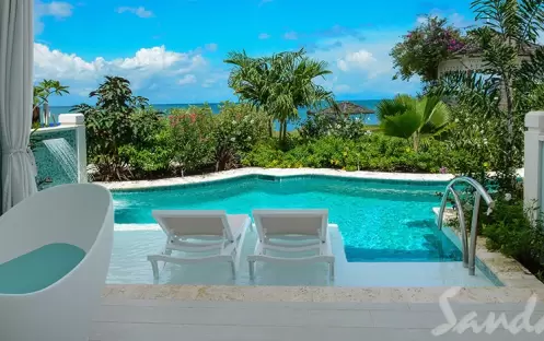 Beachfront Crystal Lagoon Swim-up Butler Room with Patio Tranquility Soaking Tub – SBT (7) Beachfront Crystal Lagoon Swim-up Butler Room with Patio Tranquility Soaking Tub – SBT (7)
