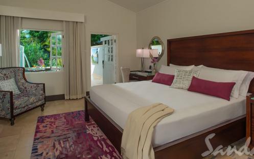 Honeymoon Butler Room with Private Pool Sanctuary – 1P (1)