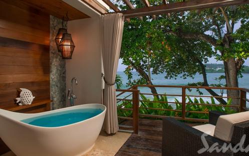 Oceanfront Two-Story One Bedroom Butler Villa Suite with Balcony Tranquility Soaking Tub - BW (8)