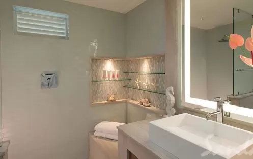 Oceanview Club Level Room with Balcony Tranquility Soaking Tub - OVT (2) Oceanview Club Level Room with Balcony Tranquility Soaking Tub - OVT (2)