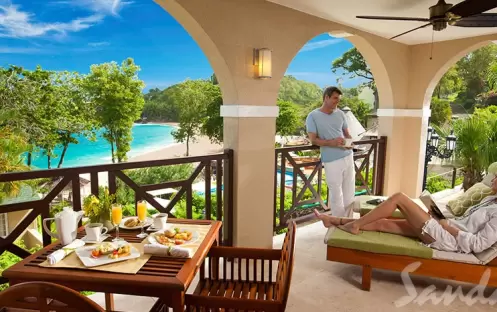 Piton Oceanview Two Story Butler Veranda Suite - BO (2)