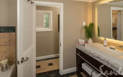 Sunset Bluff Oceanfront Two Story One Bedroom Butler Villa Suite with Private Pool - BP (2)