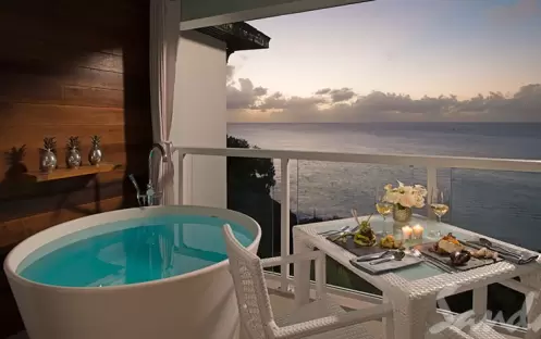 Sunset Bluff Penthouse OV One Bedroom Butler Suite with Balcony Trqty Soaking Tub - PP1 (1)