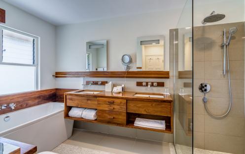 Calabash Luxury Boutique Hotel & Spa-Two Bedroom Deluxe Suite Bathroom_12138