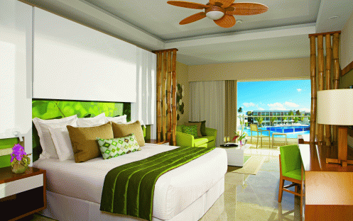 Now Onyx Punta Cana-Preferred-Club-Junior-Suite-Pool-View_14262