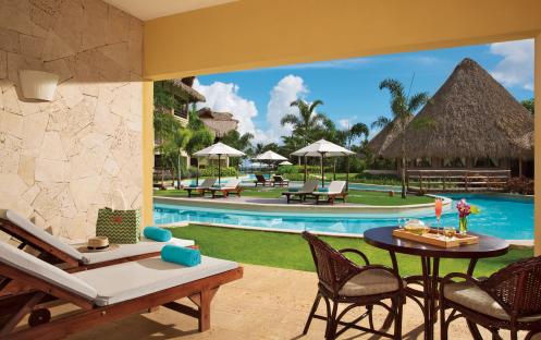 Zoëtry Agua Punta Cana-Romantic Junior Suite Agua Swim Up 2_8400