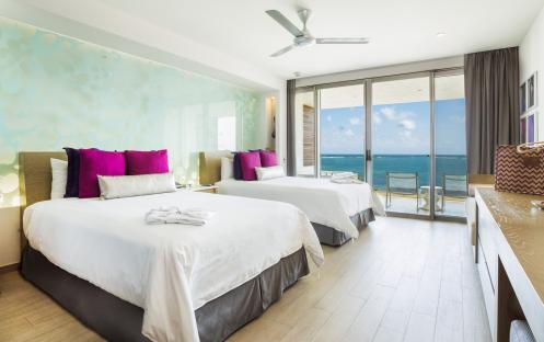 BREATHLESS RIVIER CANCUN XCELERATE JUNIOR SUITE OCEAN FRONT WHIRLPOOL TWIN BED