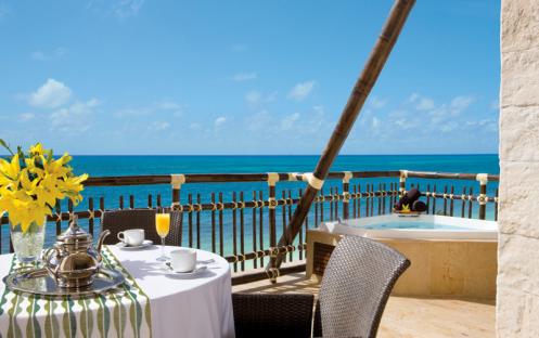 Dreams Riviera Cancun Resort & Spa-Preferred-Club-Ocean-Front-Master-Suite-1_4414