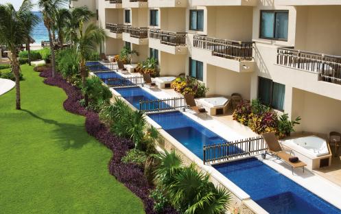 Dreams Riviera Cancun Resort & Spa-Preferred-Club-with-Plunge-Pool-4_4410