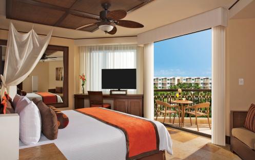 Dreams Riviera Cancun Resort & Spa-Premium-Deluxe-Tropical-&-Garden-View-1_4406