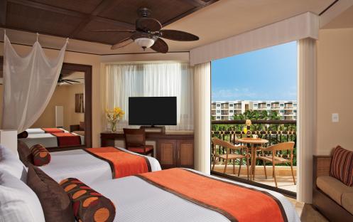 Dreams Riviera Cancun Resort & Spa-Premium-Deluxe-Tropical-&-Garden-View-2_4406