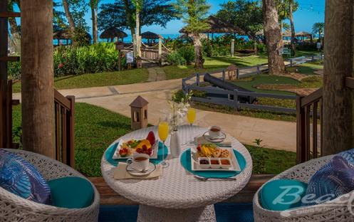 Tropical Beachfront Walkout Oversized Concierge Family Suite - WBS (2)