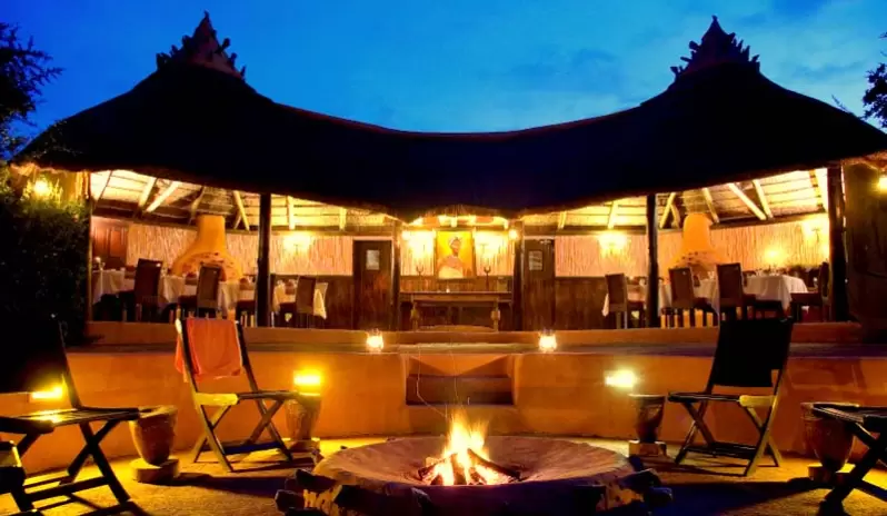AMKHALA SAFARI LODGE - BOMA