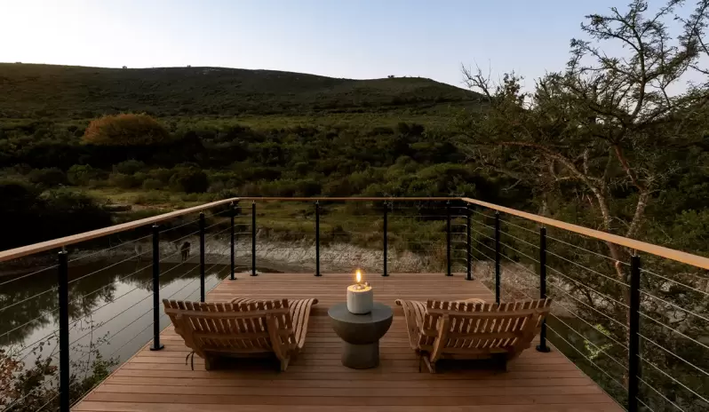 SHAMWARI-BAYETHE-DECK-VIEW