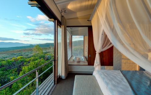 GROOTBOS FOREST LODGE -  BEDROOM