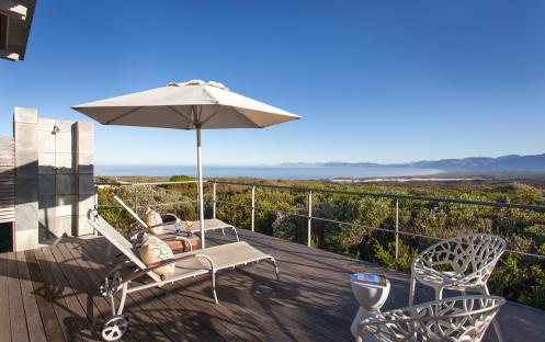 GROOTBOS FOREST LODGE -  DECK VIEW 2