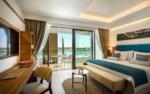 VALAMAR COLLECTION - V LEVEL SUPERIOR FAMILY SUITE SEAVIEW BED