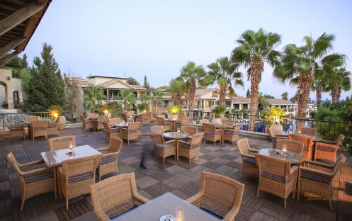 Columbia Beach Resort-Eros Bar 2_5815