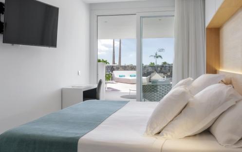 Royal Hideaway Corales Suites-Two Bedroom Duplex Villa Suite with Pool 1_18371