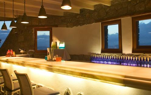 Mykonos Grand Hotel & Resort-Pool Bar_5426