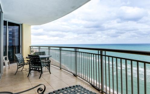 Doubletree Oceanpoint Resort & Spa - Balcony