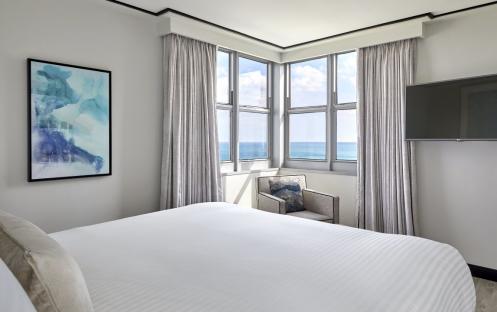 Loews Hotel South Beach - Junior Suite  Bedroom