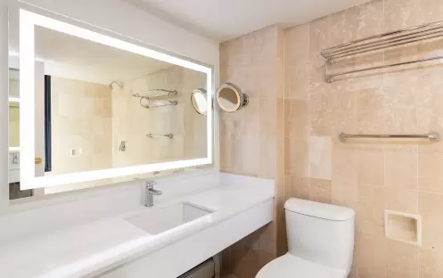 Westgate New York City - Luxe 2 Queen Balcony Bathroom Westgate New York City - Luxe 2 Queen Balcony Bathroom
