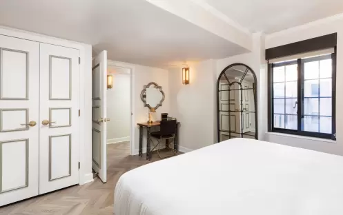 Westgate New York City - Luxe Balcony Suite Full View Westgate New York City - Luxe Balcony Suite Full View