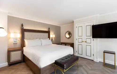 Westgate New York City - Luxe King Balcony Room Westgate New York City - Luxe King Balcony Room