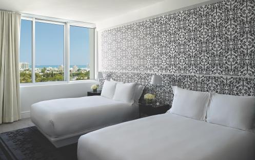 Mondrian Miami  - Bay view studio suite with balcony