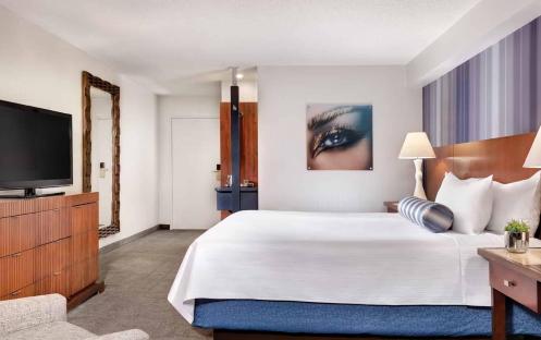 Luxor Hotel - Premium Room full view