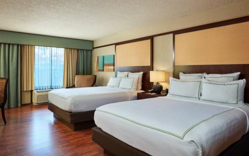 Doubletree by Hilton Orlando at SeaWorld - Two Queen Beds
